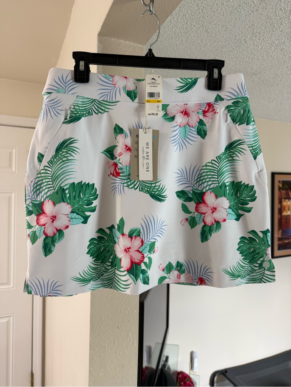 TOMMY BAHAMA SKORT AUBREY HIBISCUS ISLAND ZONE Size M